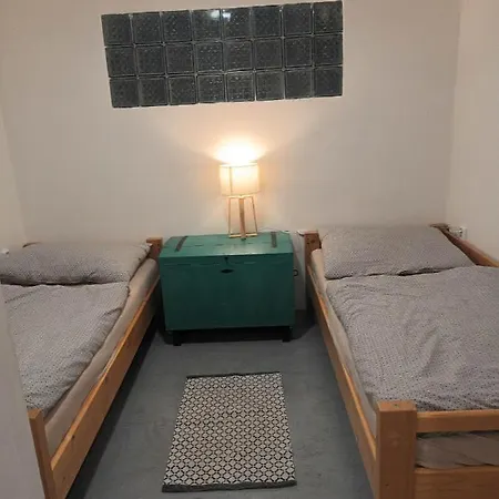 Hospodarstvi Skalka * Ceska Metuje